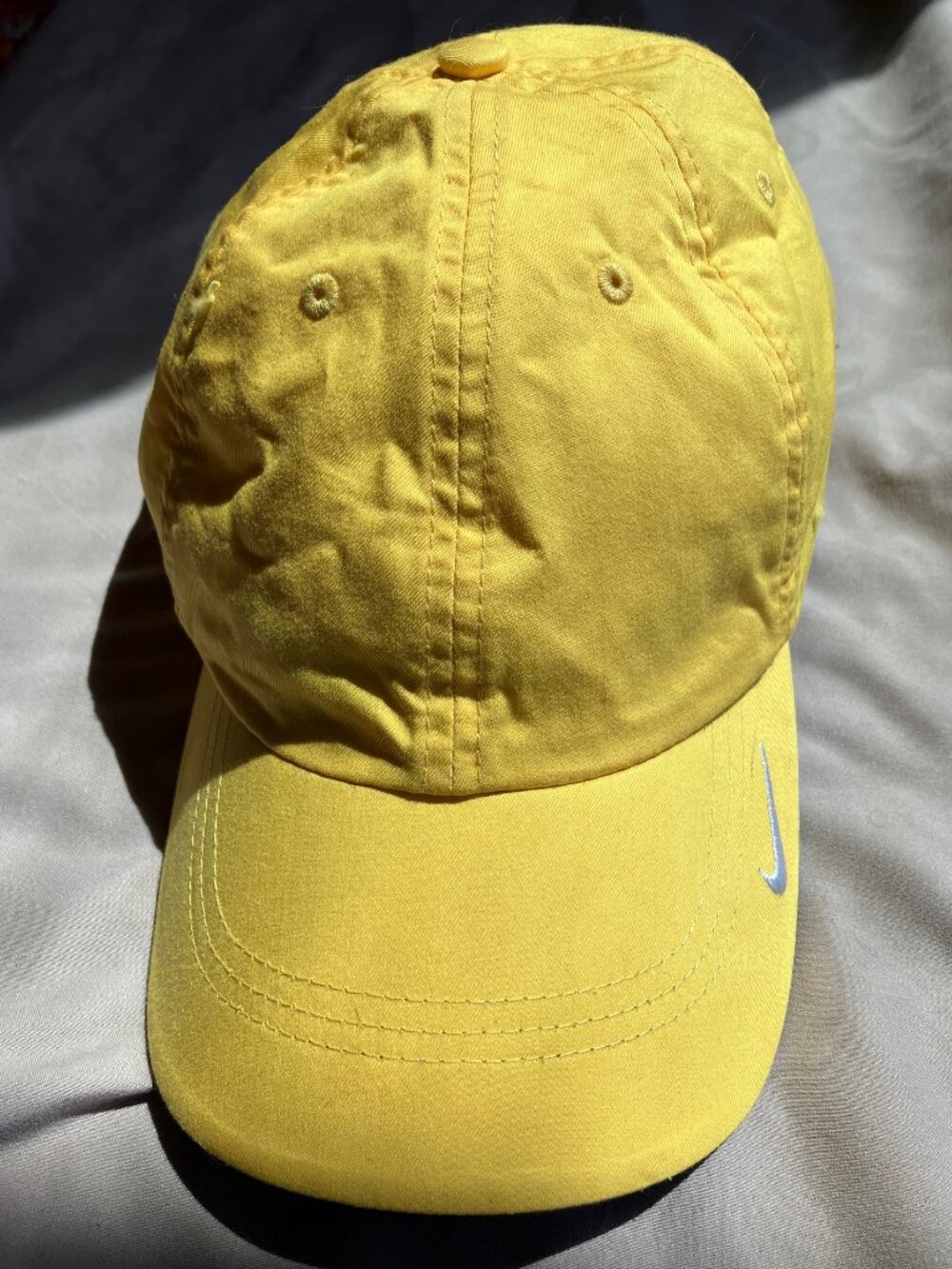 Nike Adjustable Hat Cap Golf Yellow White Swoosh Hook Loop Dad Hat Strap